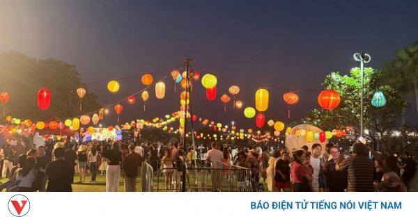 Lễ hội Đèn lồng - Hoa đăng Việt Nam năm 2026