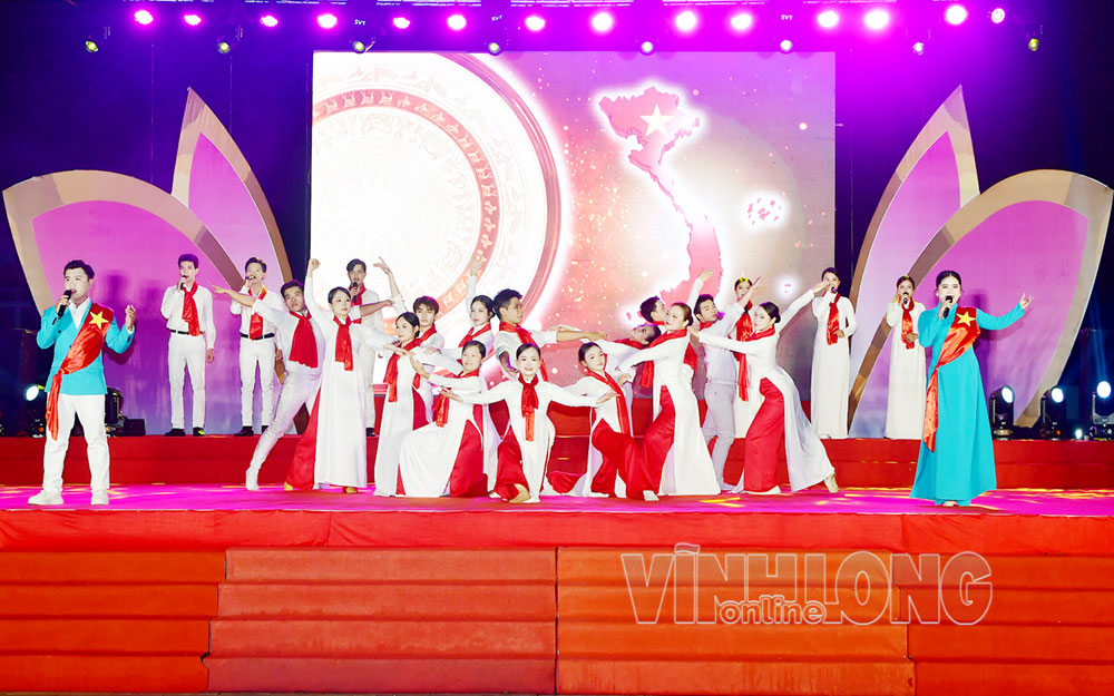 Chương trình nghệ thuật “Lửa thiêng - Từ mùa thu ấy”