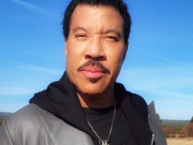 Lionel Richie - Sing a song all night long Tour (Brasil)