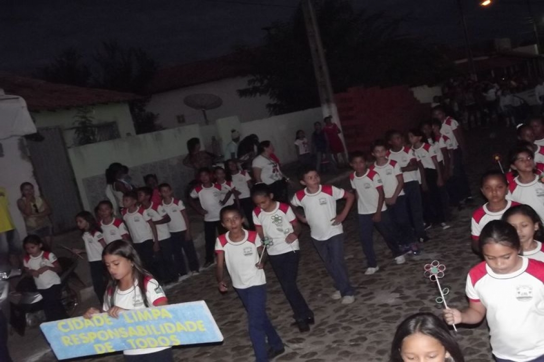 Desfile Cívico de Capitão de Campos