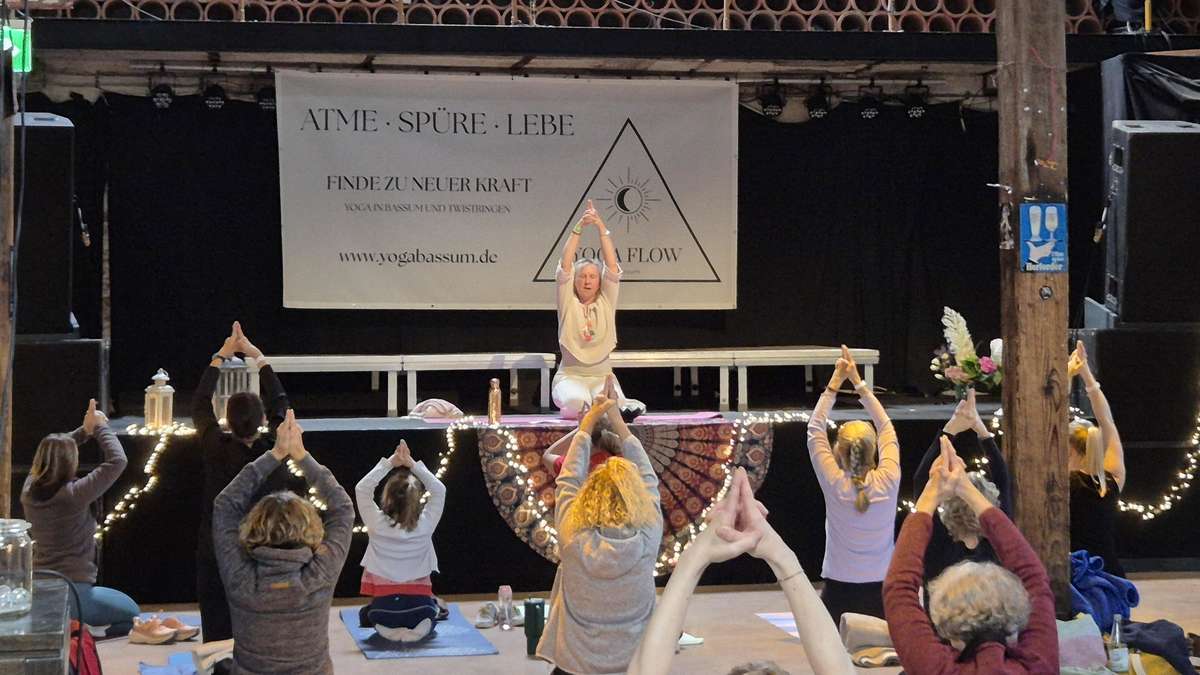 Mini-Yoga-Festival