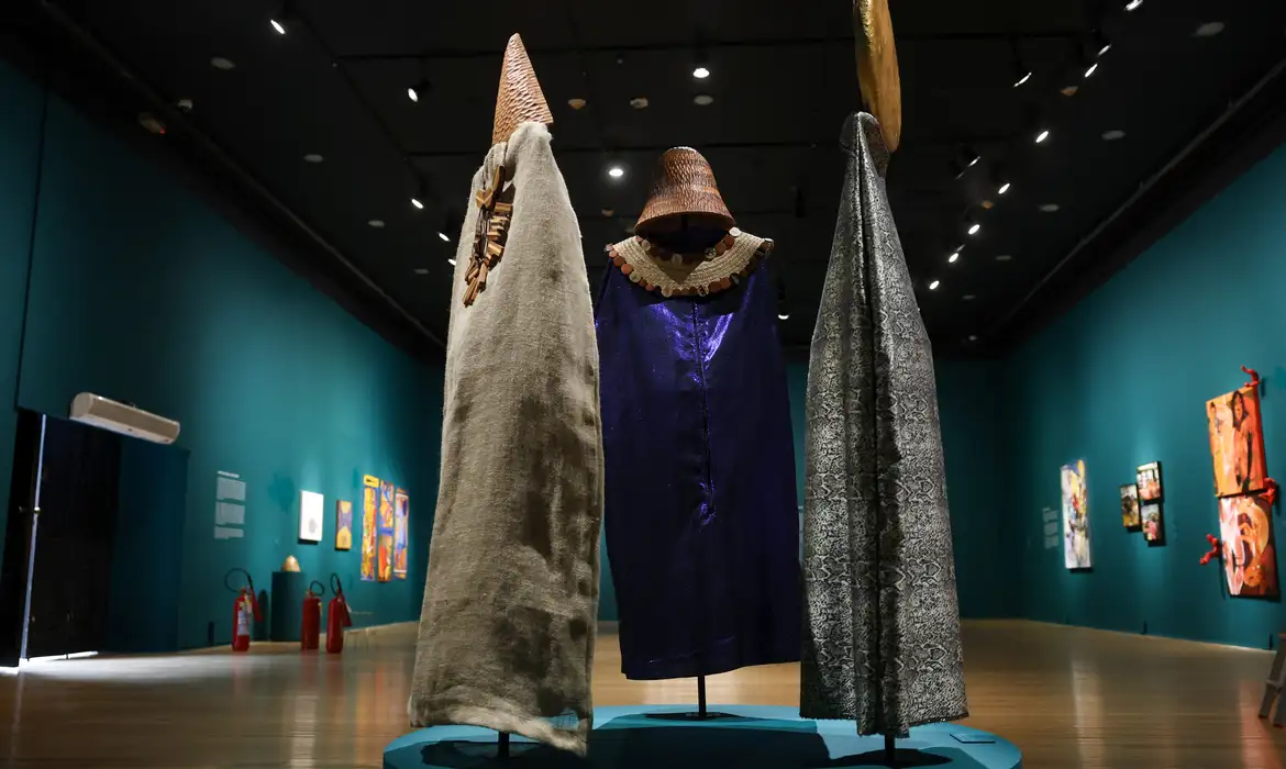 Amazônicas: Poéticas Femininas