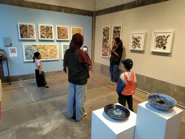 Pameran dan Launching Buku Jatuh Cinta