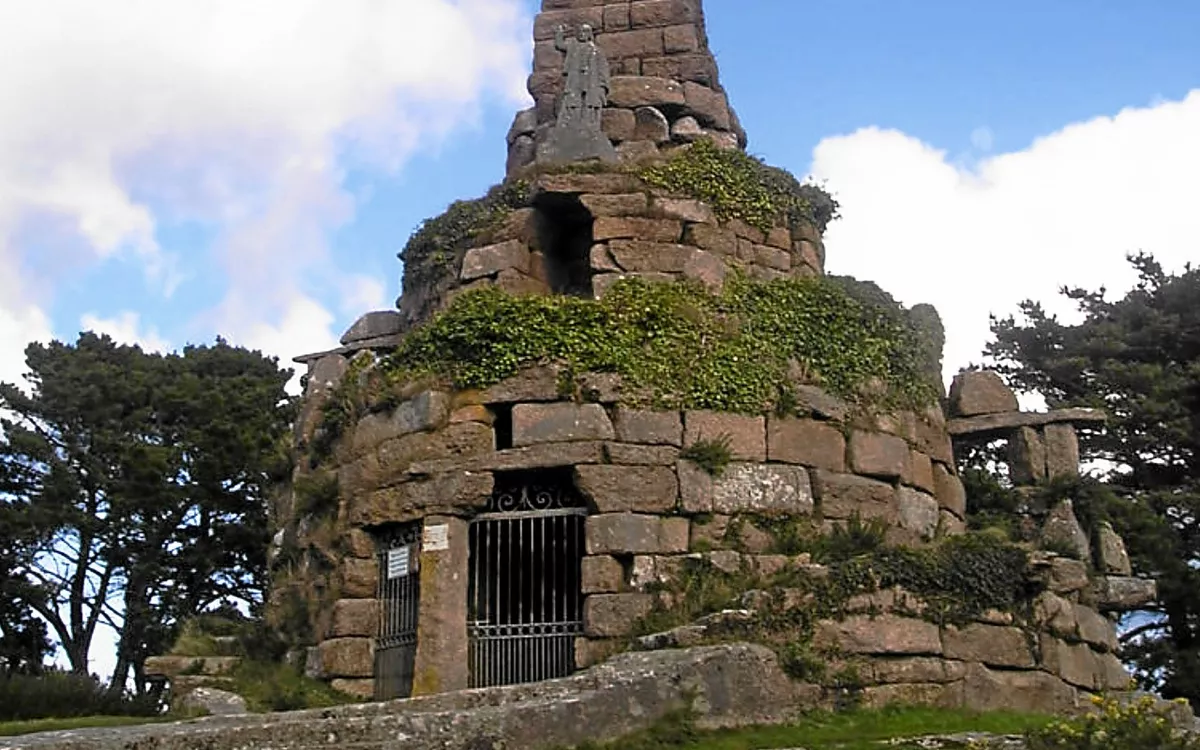 Visite du Calvaire de Trégastel