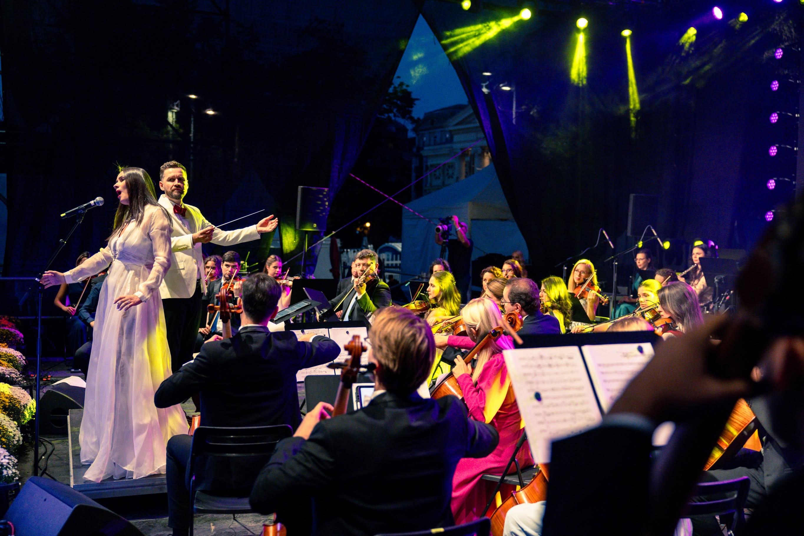 Concert „Muzica vindecă” by Orchestra New Hope