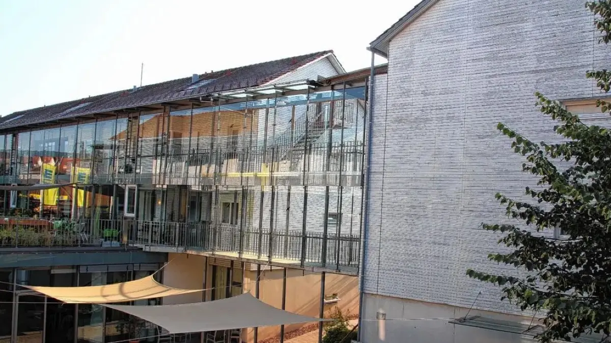Doppelausstellung zum Thema „Baum“