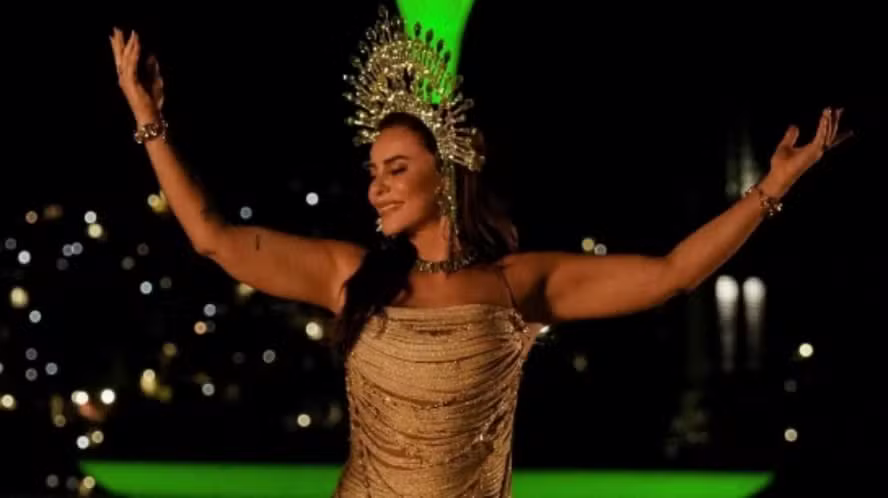 Coroação de Paolla Oliveira como Rainha de Bateria da Imperatriz Leopoldinense