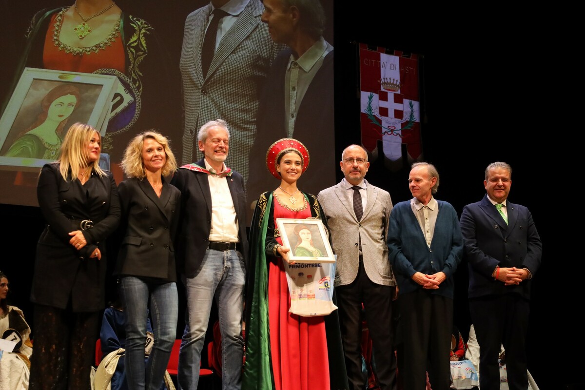 Damigella a... Teatro