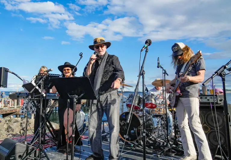 Final Concert on the Dock
