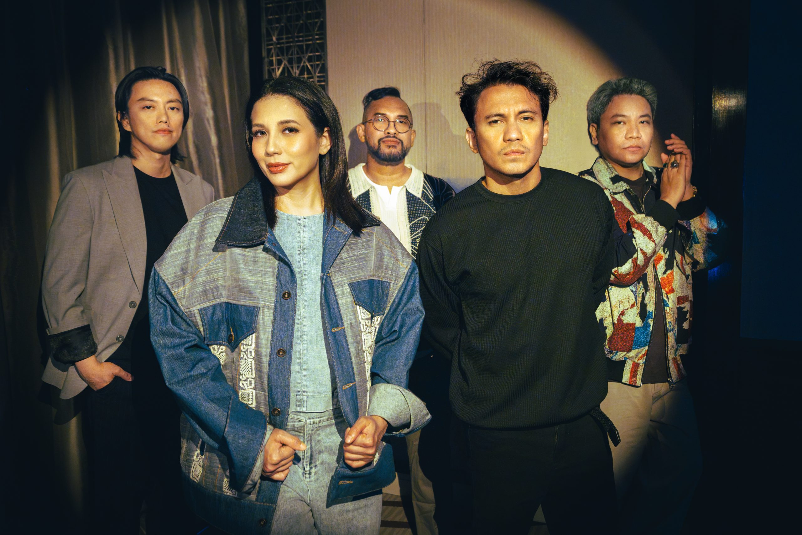 Sponge Cola & Karylle: Mundong Puno ng Pag-Ibig