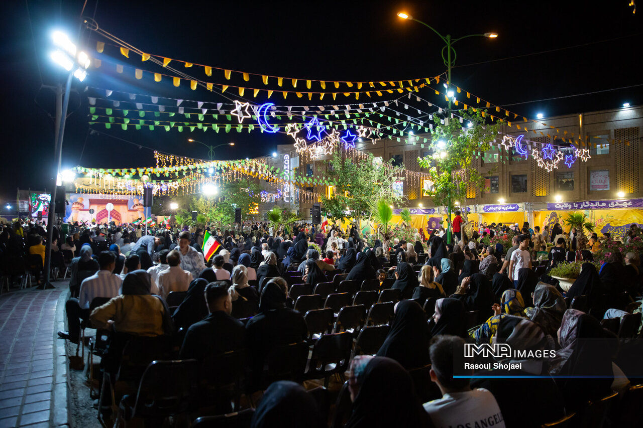 جشن خانوادگی ماه تمام