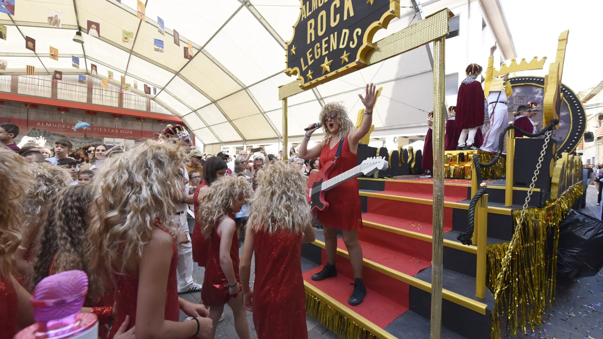Fiestas mayores en honor de la Virgen de la Corona