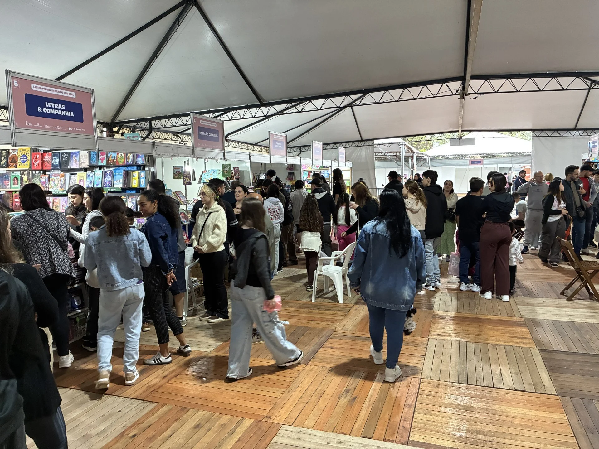 Feira do Livro Ramiro Frota Barcelos