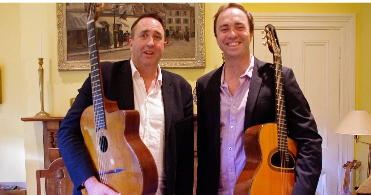 Ian and Nigel Date acoustic guitar show