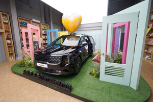 Kia RV Black Edition X Hearts to Hearts Pop-up Store
