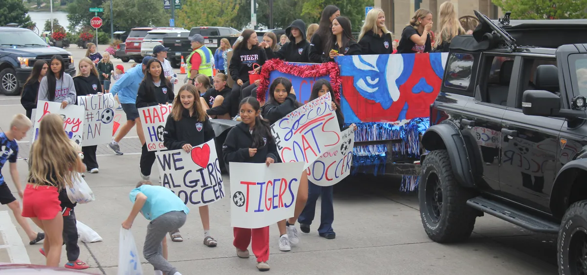 Albert Lea's Homecoming parade