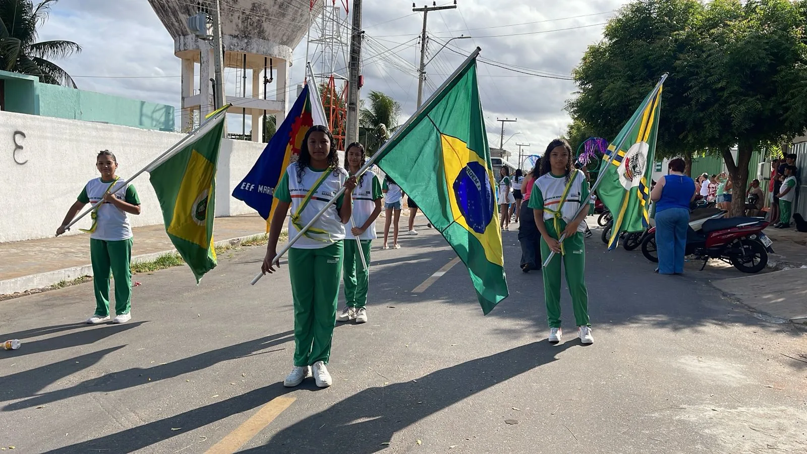 Desfile cívico em alusão ao 7 de Setembro