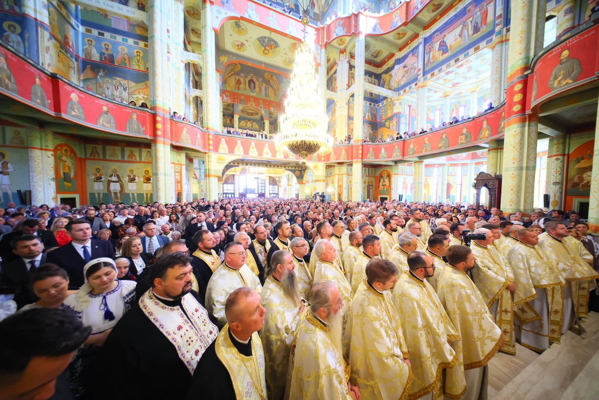 Sfințirea Bisericii „Sfinții Apostoli Petru și Pavel”