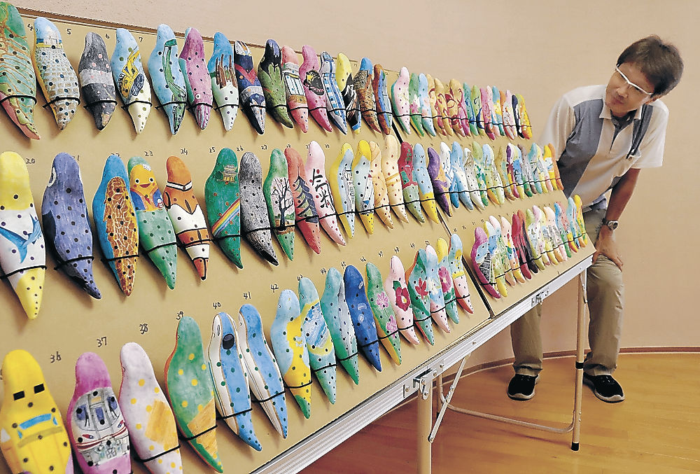 「千体ツチノコ」展示会