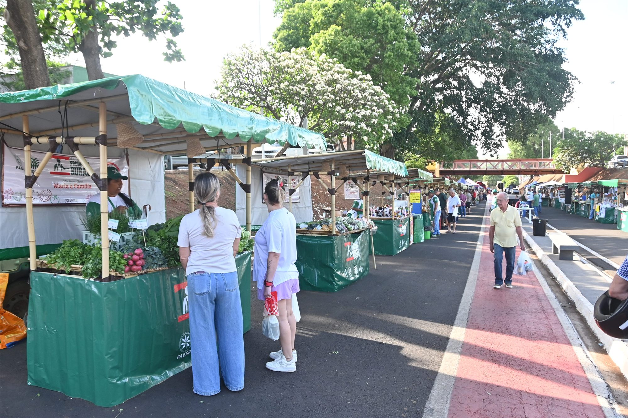 Feira Livre da Avenida dos Olimpienses