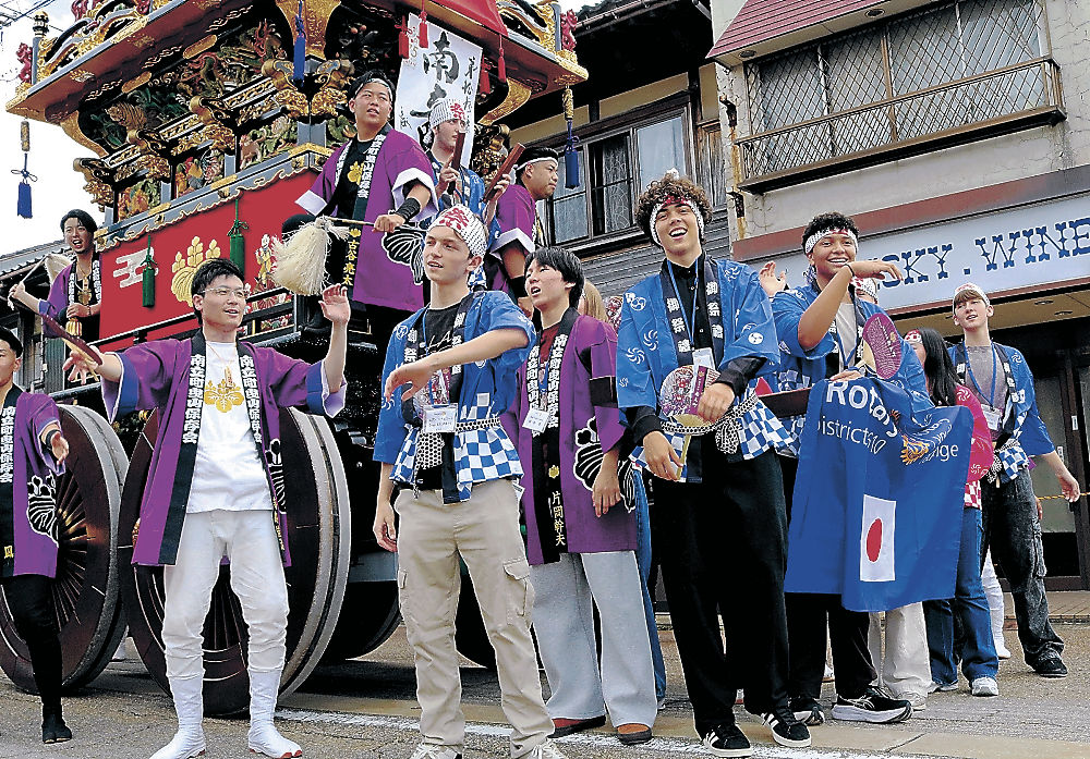 新湊曳山祭