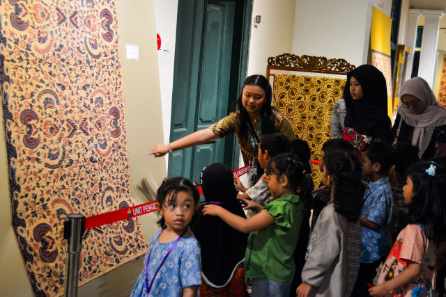 Jejak Keindahan: Batik Kudus, Demak, dan Banyumas